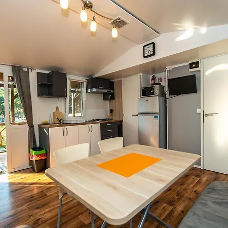 Media Mobile Homes In Brioni Sunny Parco vacanze 2*