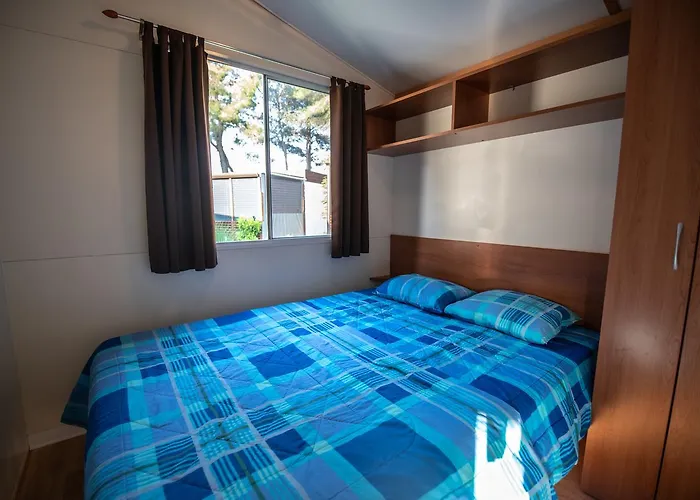 Media Mobile Homes In Brioni Sunny 홀리데이파크 풀라