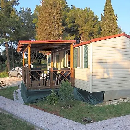 Media Mobile Homes In Brioni Sunny ホリデーパーク 2*