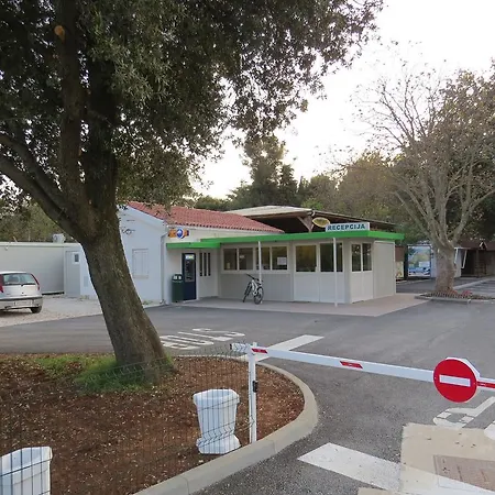 Media Mobile Homes In Brioni Sunny Tatil parkı Pula