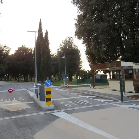 Πάρκο διακοπών Media Mobile Homes In Brioni Sunny Πούλα