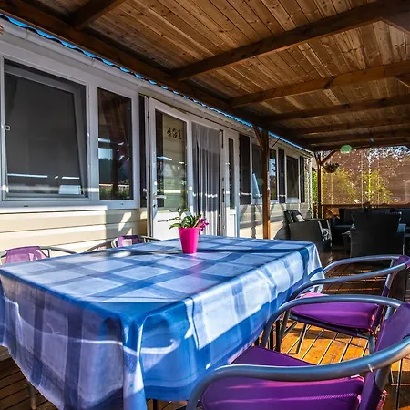 Media Mobile Homes In Brioni Sunny ホリデーパーク 2*