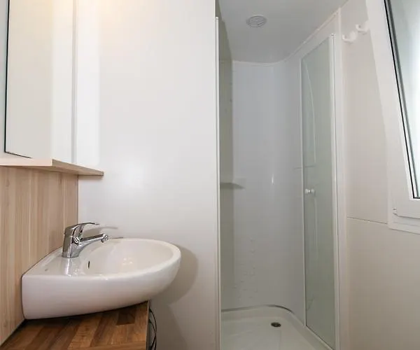 Media Mobile Homes In Brioni Sunny Park za odmor 2*