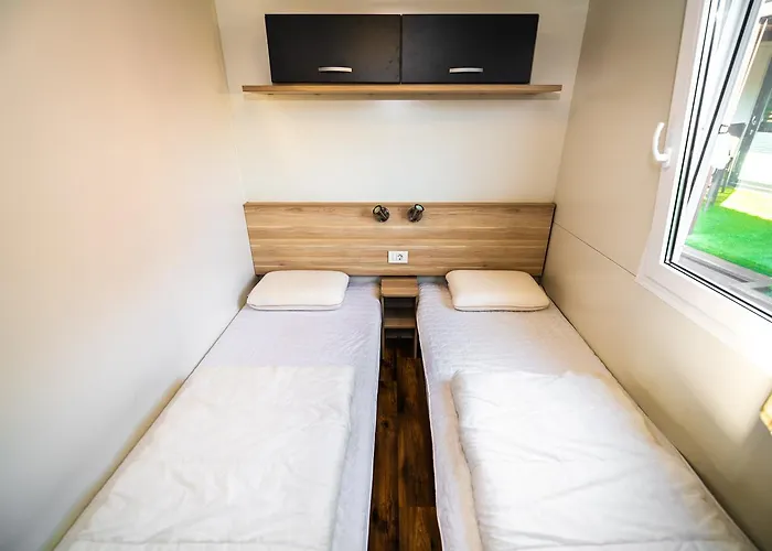 Media Mobile Homes In Brioni Sunny Park za odmor 2*