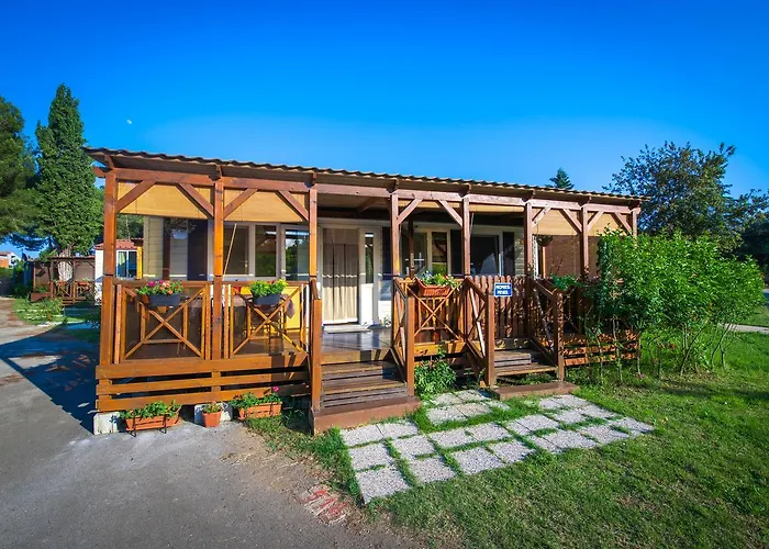 Media Mobile Homes In Brioni Sunny Park za odmor Pula