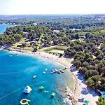 Media Mobile Homes In Brioni Sunny Pula
