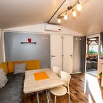 Feriepark Media Mobile Homes In Brioni Sunny 2*