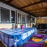 Media Mobile Homes In Brioni Sunny Feriepark 2*
