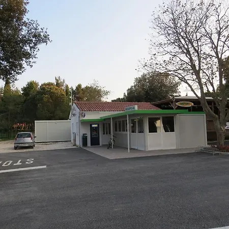 Park za odmor Media Mobile Homes In Brioni Sunny Pula