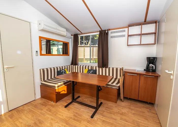 Media Mobile Homes In Brioni Sunny Üdülőpark
