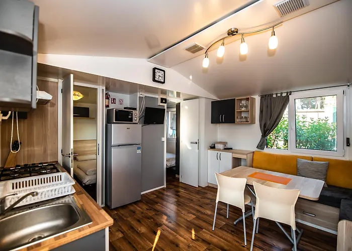Üdülőpark Media Mobile Homes In Brioni Sunny